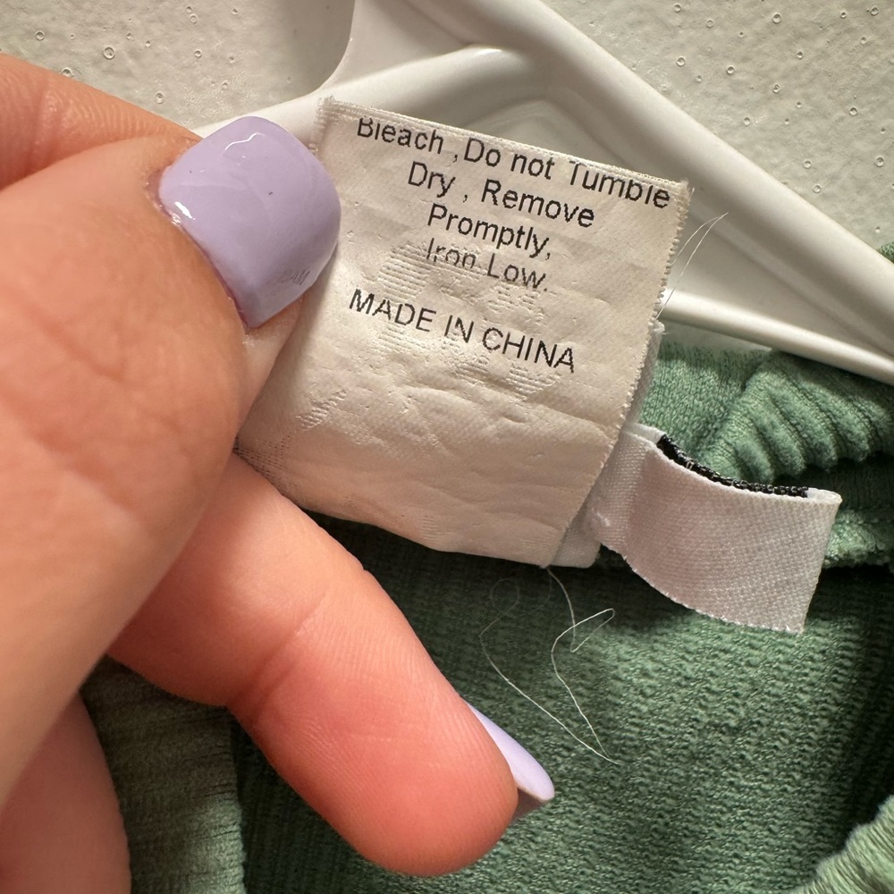 Princess Polly Sage Green Ribbed Mock Neck Crop - XS/S - Picture 4 of 5